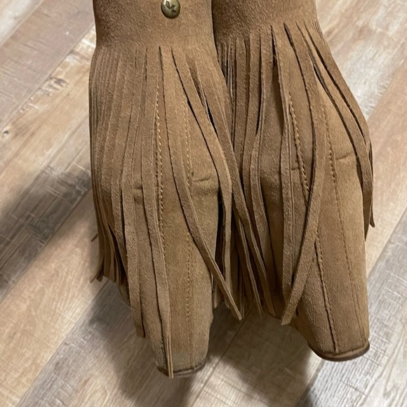 Kookaburra by UGG fringe wedge bootie - Picture 7 of 7